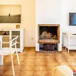 Apartamento En Planta Baja Con Jardín Y Acceso A Piscina, Cerca De Playa De Sant Pol - Es-298-47 *
