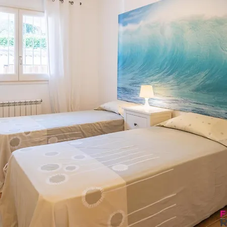 Apartment En Planta Baja Con Jardin Y Acceso A Piscina, Cerca De Playa De Sant Pol - Es-298-47 *