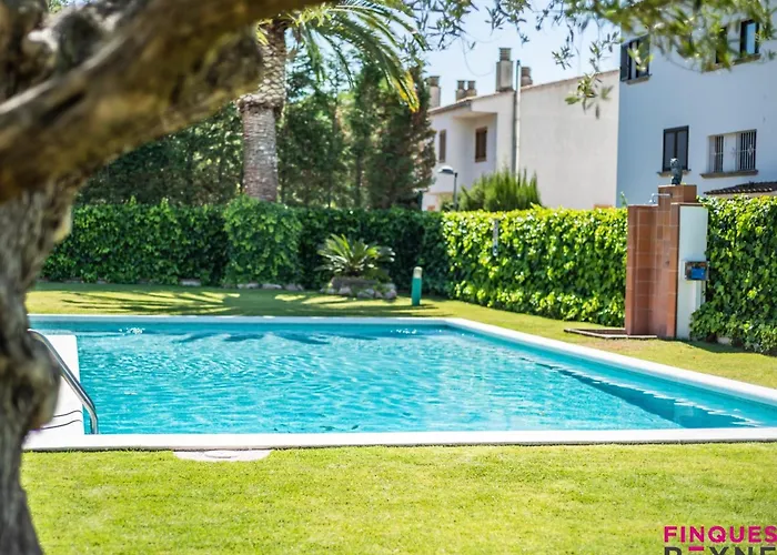 En Planta Baja Con Jardin Y Acceso A Piscina, Cerca De Playa De Sant Pol - Es-298-47 Апартаменты *