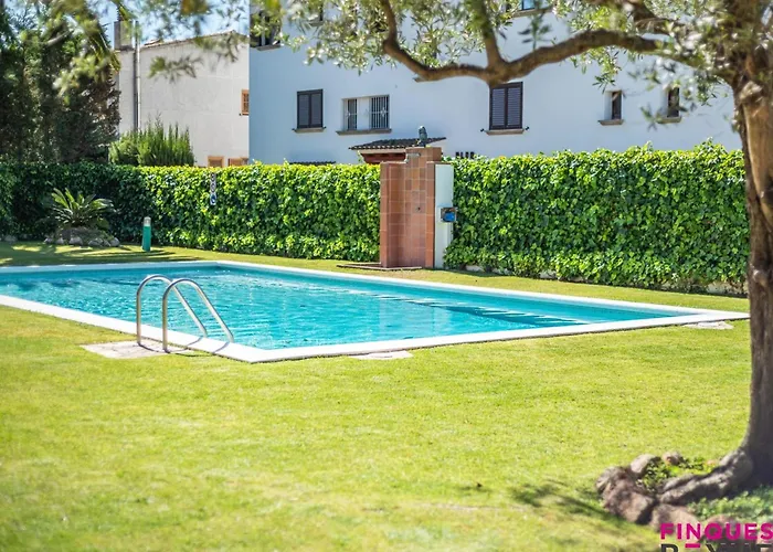 Apartment En Planta Baja Con Jardin Y Acceso A Piscina, Cerca De Playa De Sant Pol - Es-298-47 Platja d'Aro