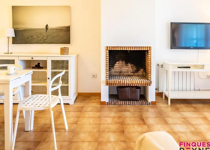 Apartment En Planta Baja Con Jardin Y Acceso A Piscina, Cerca De Playa De Sant Pol - Es-298-47 *