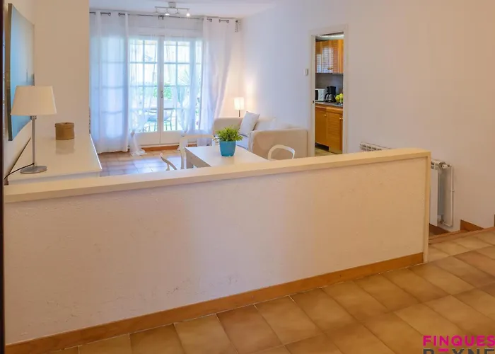 En Planta Baja Con Jardin Y Acceso A Piscina, Cerca De Playa De Sant Pol - Es-298-47 Платжа-д'Ару