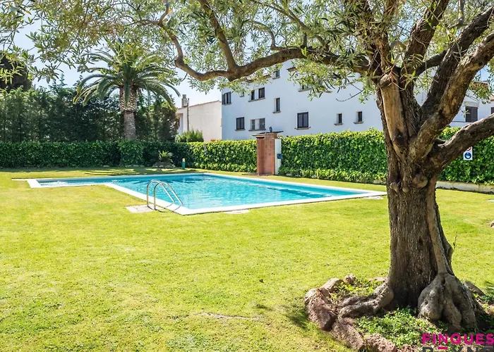 En Planta Baja Con Jardin Y Acceso A Piscina, Cerca De Playa De Sant Pol - Es-298-47 Castell-Platja d’Aro